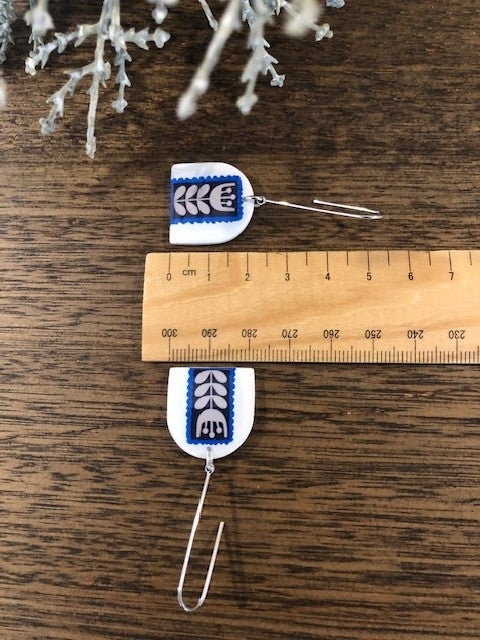 Mini Floral Arch Hooks - White/Cobalt/Navy