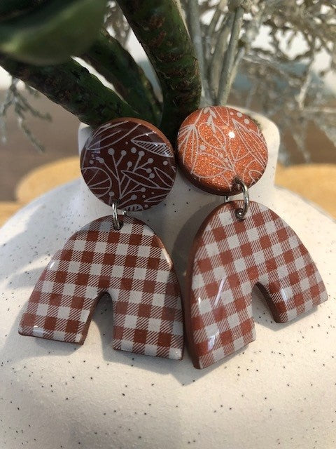 Sparkly Floral Gingham Arch Drops - Brown/White