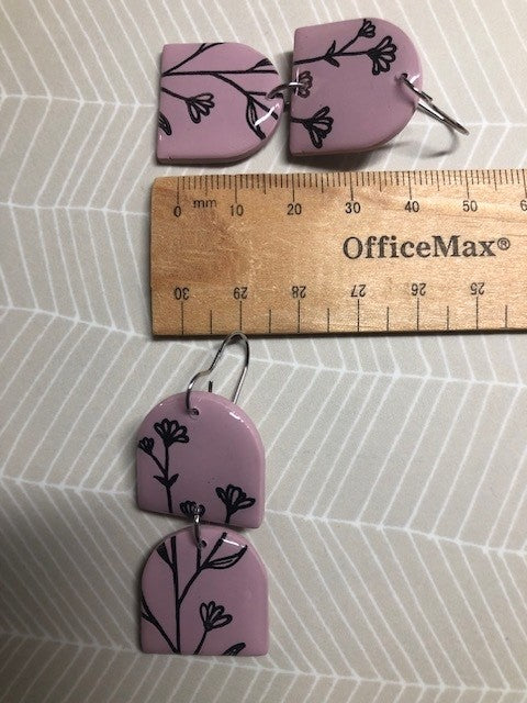 Stamped Flower Double Drops - Mauve