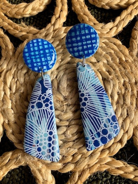 Grid Floral Dangles - Blue/White